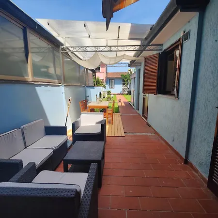 Casa Azzurra, Giardino, Centrale E Vicina Al Mare 비아레지오